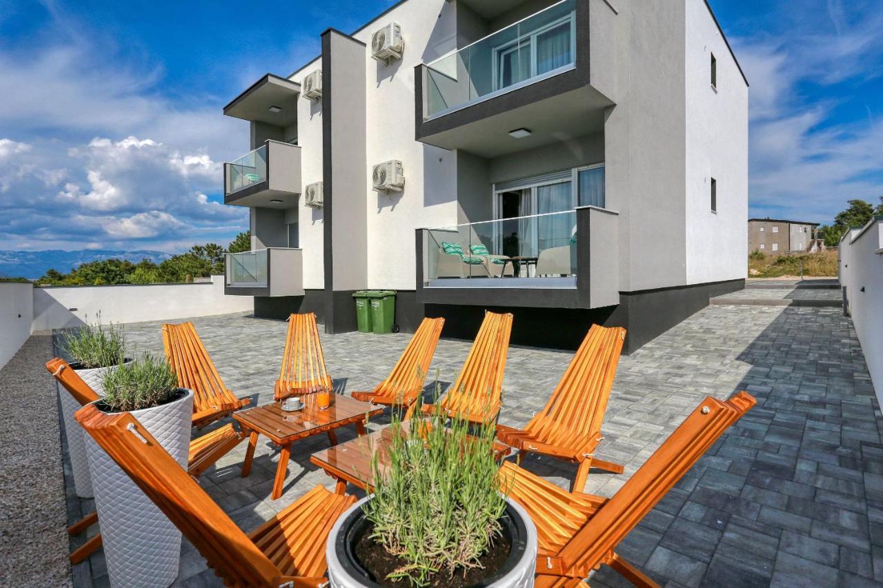 Luxury Apartments Hills Вир Екстер'єр фото